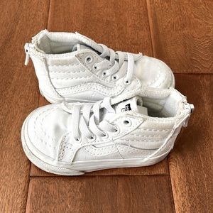 Toddler SK8-Hi Zip Shoe - White